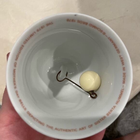 SisterBertaHummel Mothers Day 1979 Porcelain Bell Limited Edition Vintage Schmid - Picture 12 of 16